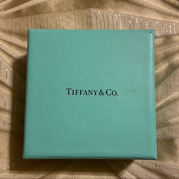 Tiffany & Co 1837 bar pendant NEVER BEEN WORN - Picture 7 of 11